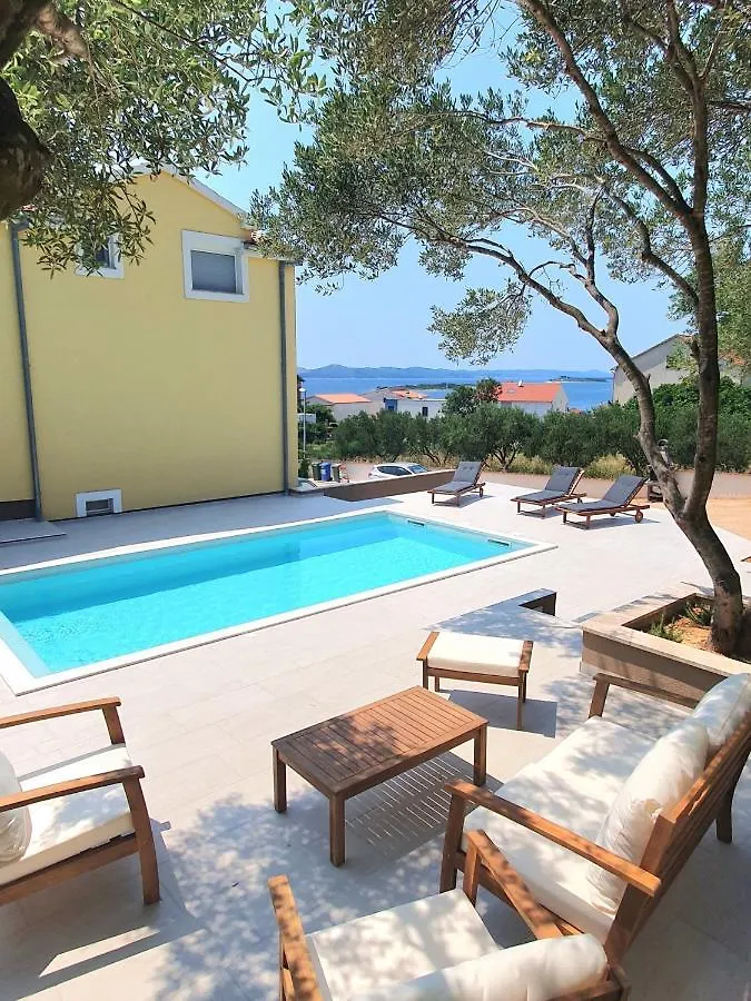 Apartment In Drage With Sea Views, Balcony, Air Conditioning, Wifi 566-1 Croatia