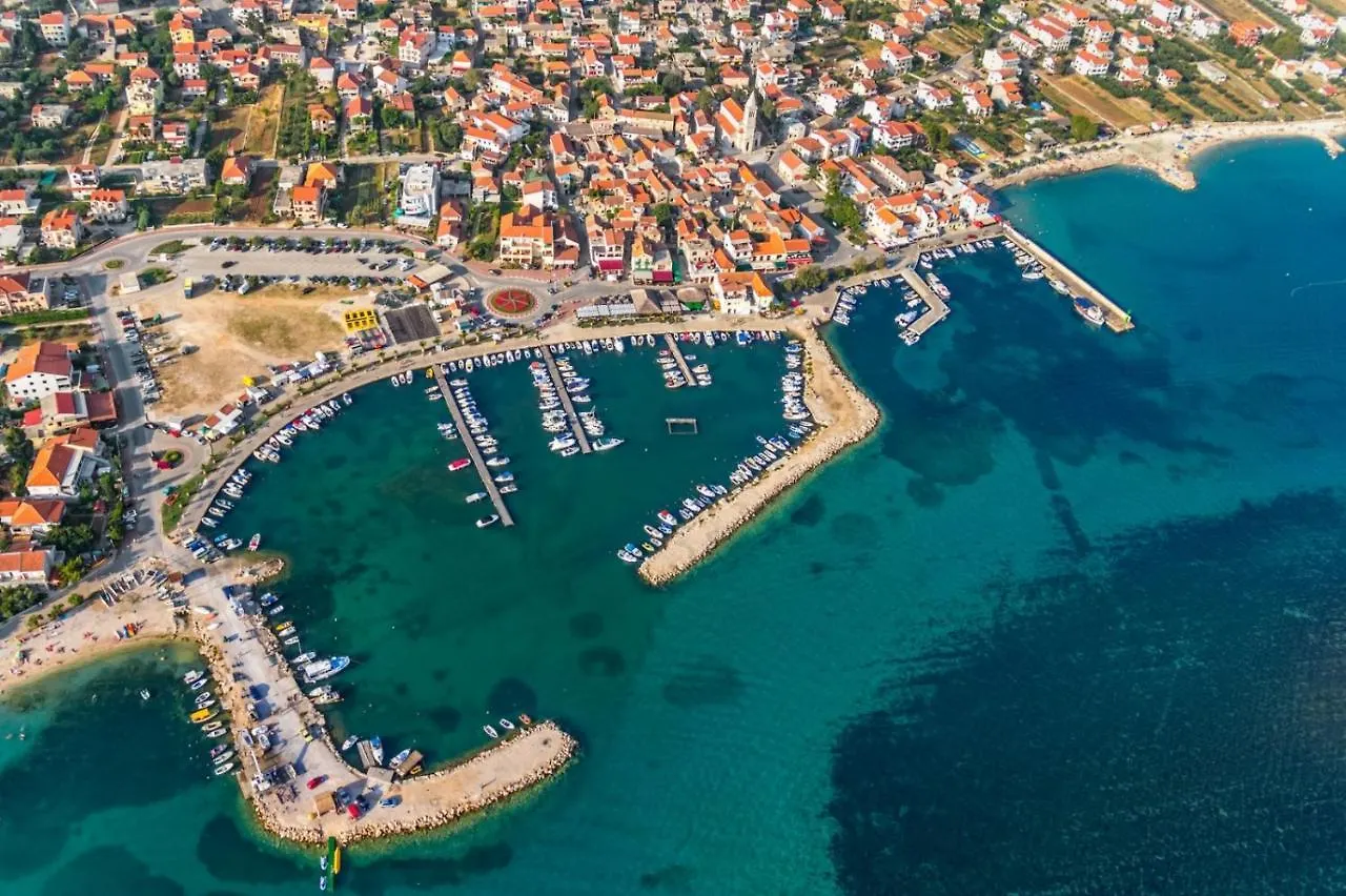 Apartment In Drage With Sea Views, Balcony, Air Conditioning, Wifi 566-1 Croatia