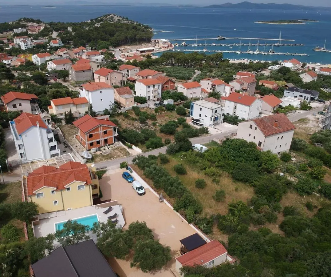 Apartment In Drage With Sea Views, Balcony, Air Conditioning, Wifi 566-1 location